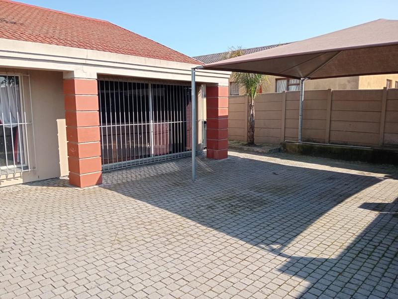 4 Bedroom Property for Sale in Soneike Western Cape